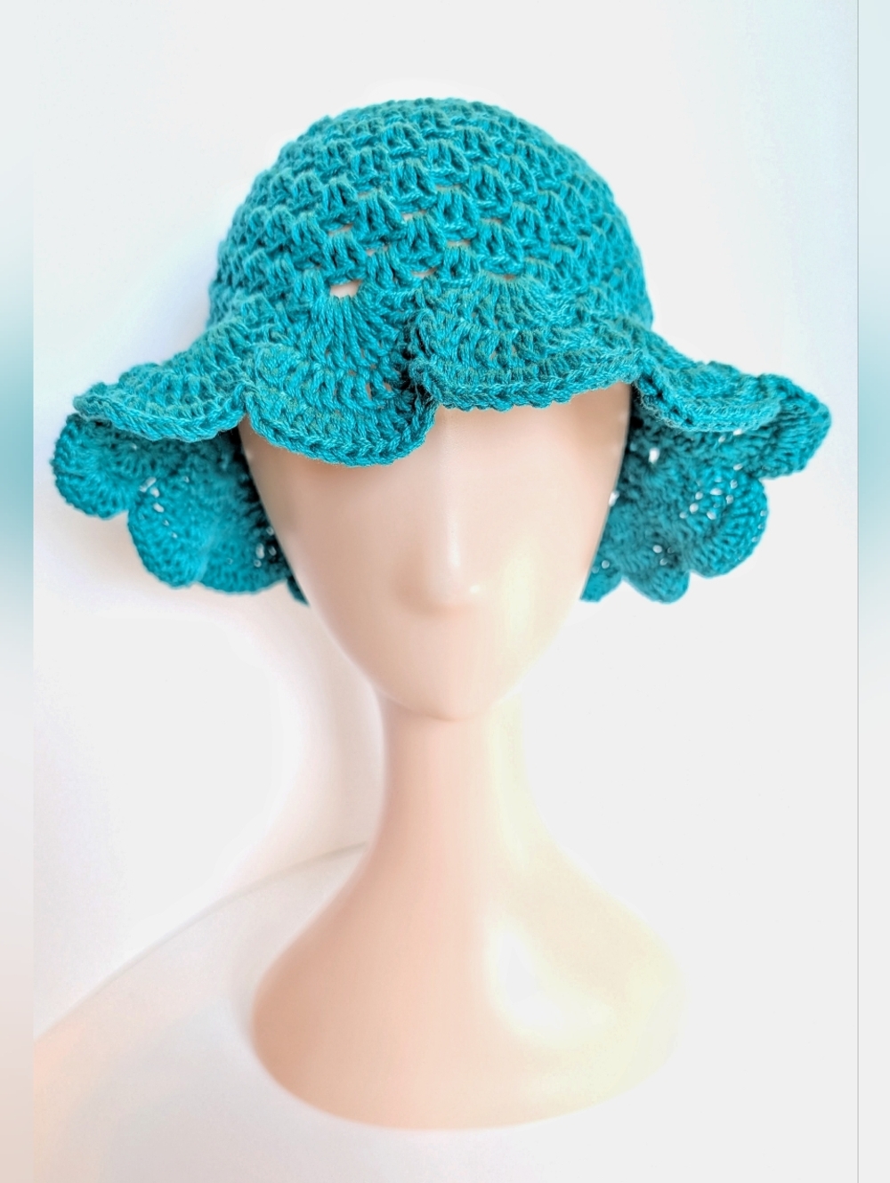 NEW, Crochet flower petal bucket hat, handmade, 100% cotton